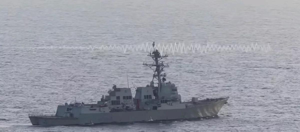 美媒消息，美军已在霍尔木兹海峡拦截8艘伊朗油轮。

《华尔街日报》报道，当地时间