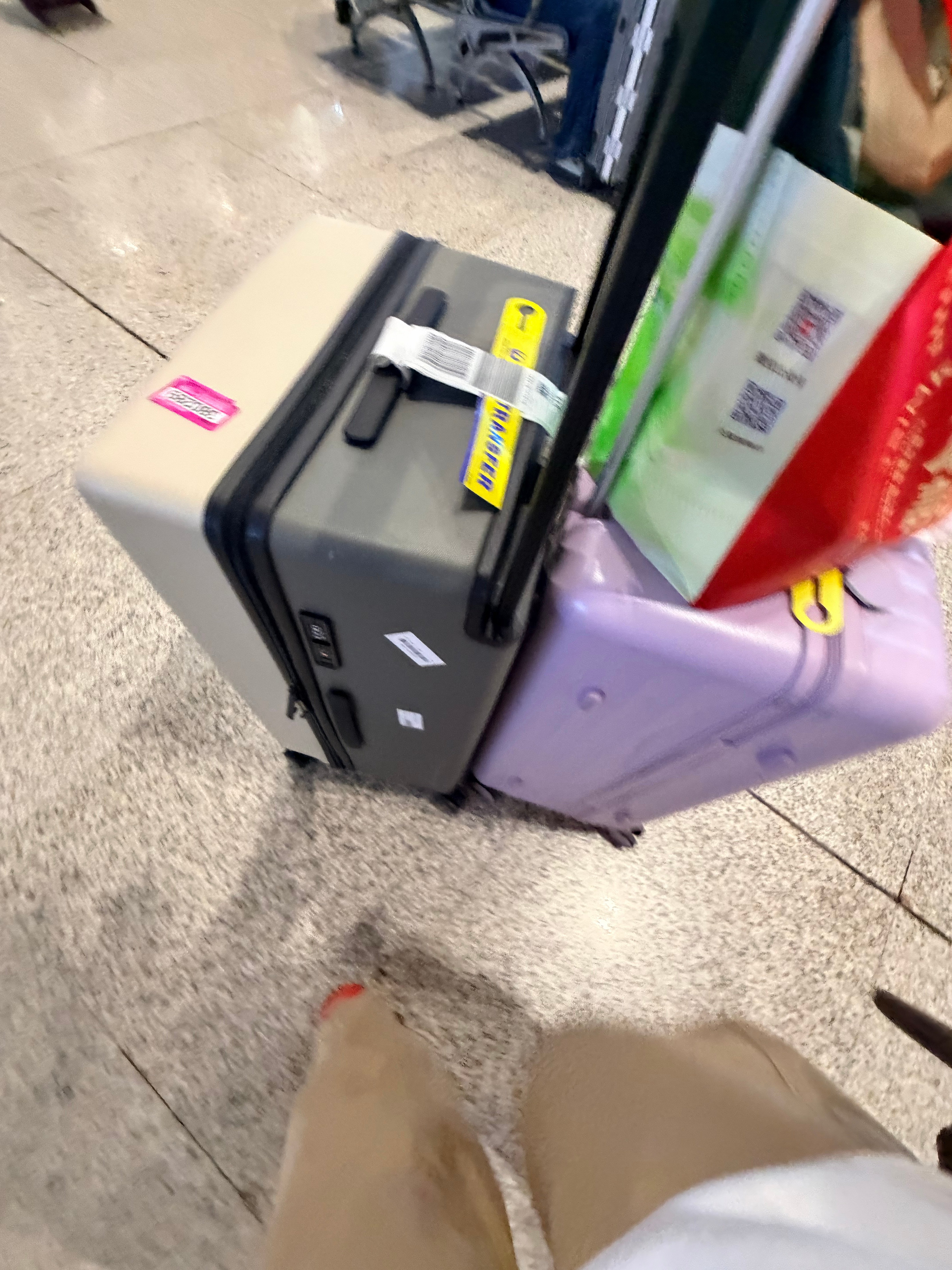 小慢慢转车中加…油… 