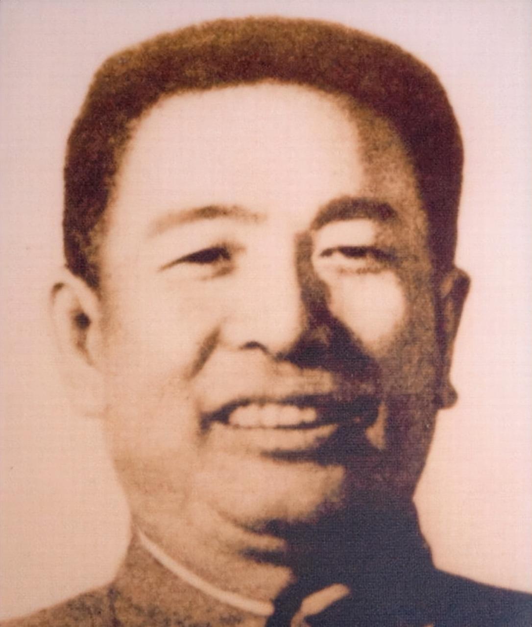 陈毅称陶铸为二野与三野始祖，陶铸到底具备哪些超凡才能与突出贡献？
1938年10