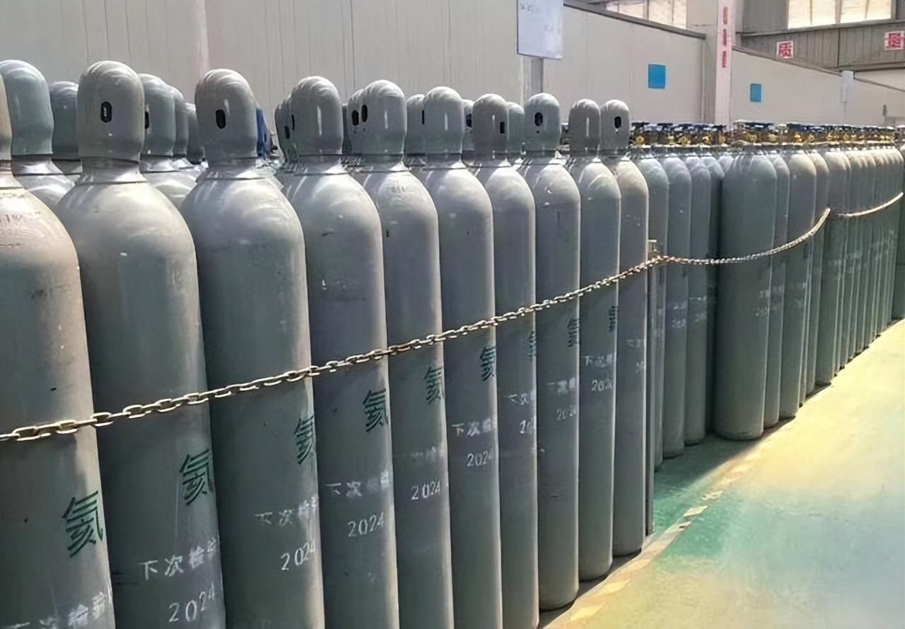 氦气储量美国全球第一，可中国却95%靠进口，若美断供中国咋样应对？
 
麻烦看官