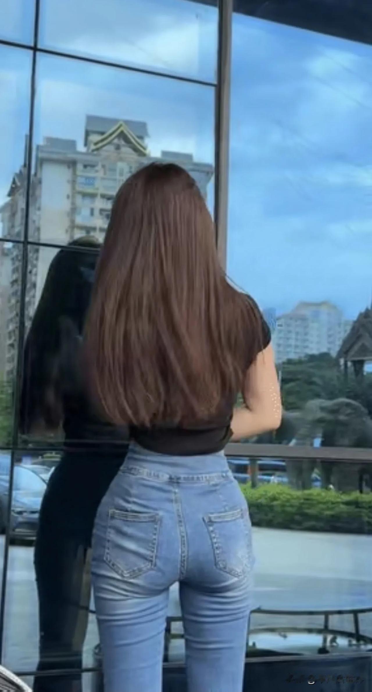 牛仔裤，让你拥有完美身材