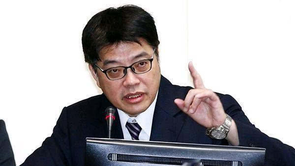 台陆委会这个所谓“主任”邱垂正的脑子怕是被门夹了好多遍，不然说不出这种蠢话。
