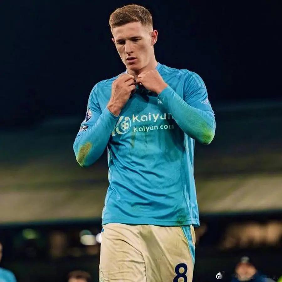 曝安德森将选择转会曼城！曼联还有一方式可截胡，砸钱能击败瓜帅 曼联引进中场新援的