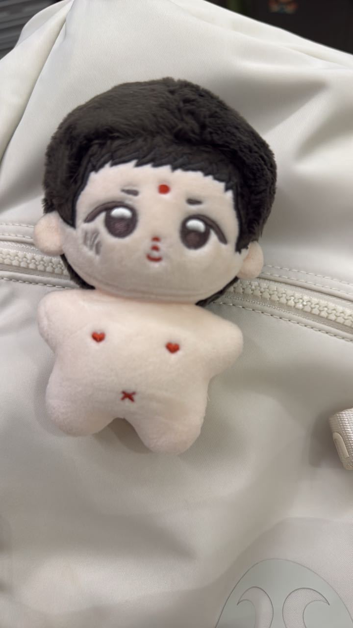 我终于想起来我忘了啥了 我没给我孩子带衣服 