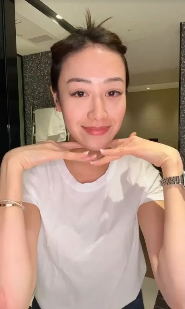 现年31岁的2018年港姐季军丁子田（Sara） 在2020年8月离巢...
