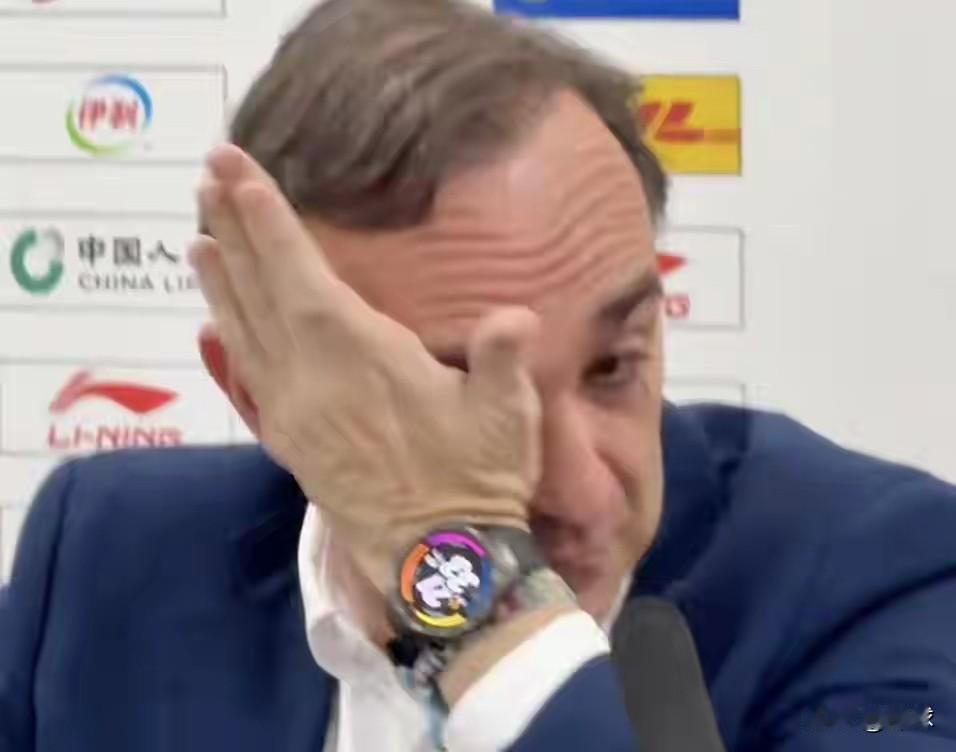李虎翼平时都不怎么上场，结果最关键的比赛让他上场。结果都看到了，就是在李虎翼上场