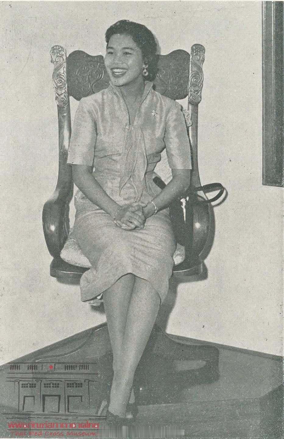 王室王室泰国王室暹罗往事 老照片：1956年9月21日，红唇姐访问暹罗红×会总部