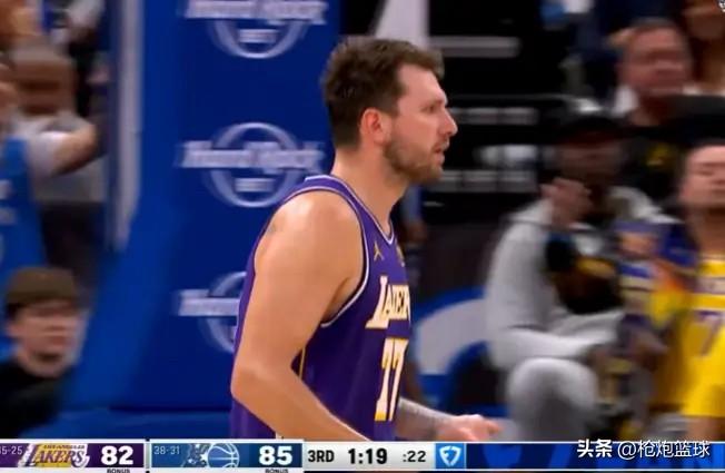 东契奇何必呢

湖人105-104魔术，赛后湖人名宿费舍尔点评东契奇吃到技术犯规