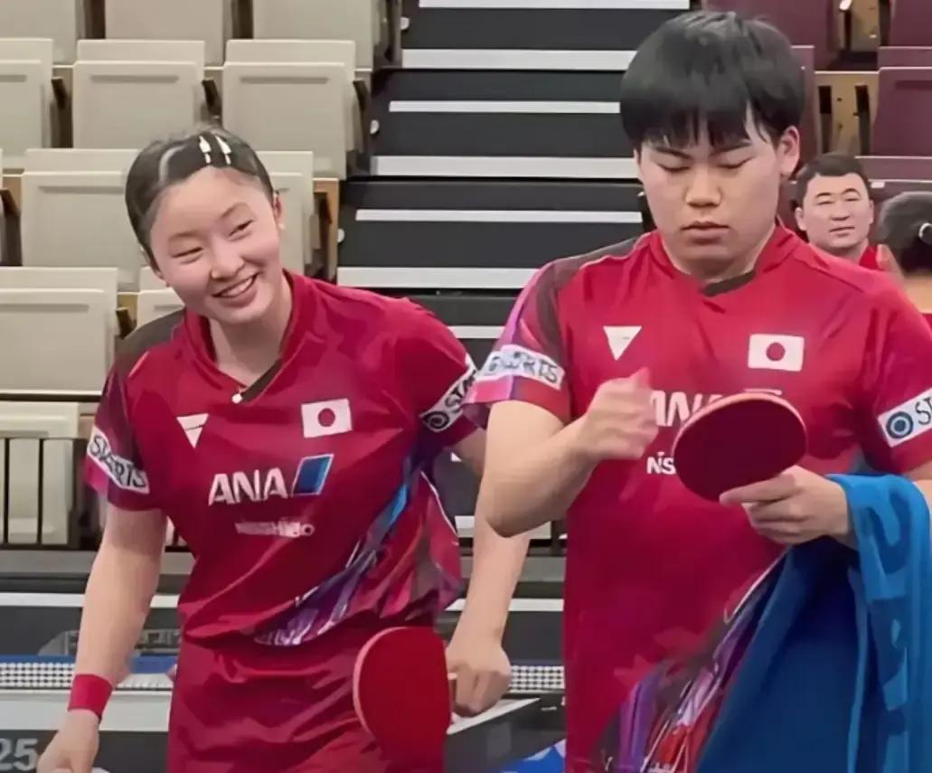 WTT香港总决赛混双第二轮，今天有场关键仗。林钟勋申裕斌对上松岛辉空张本美和，谁