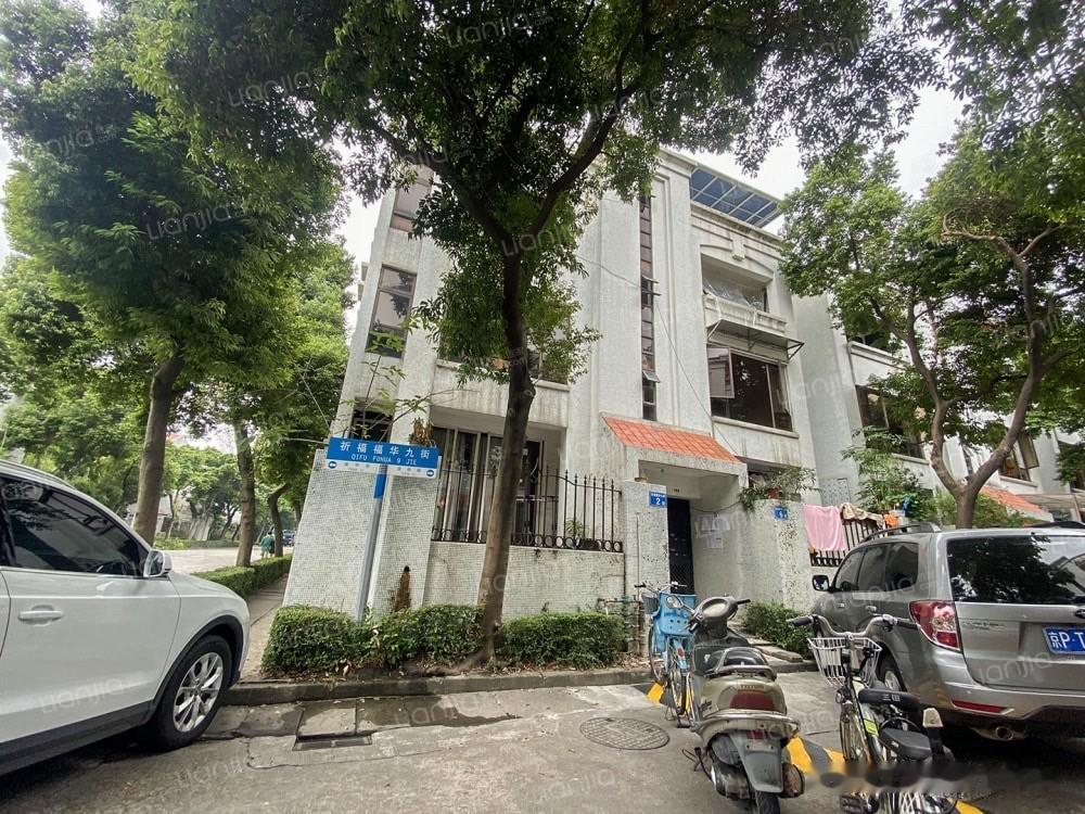 从243万到95万，祈福新村老破小的尽头是没人接盘

祈福新村C区，番禺钟村，9