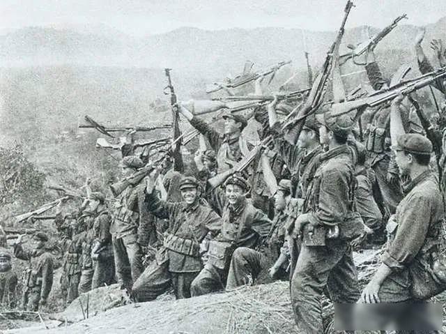 1979年的一个冬日清晨，硝烟在中越边境的山岭间弥漫开来，谅山，这座本应宁静的小