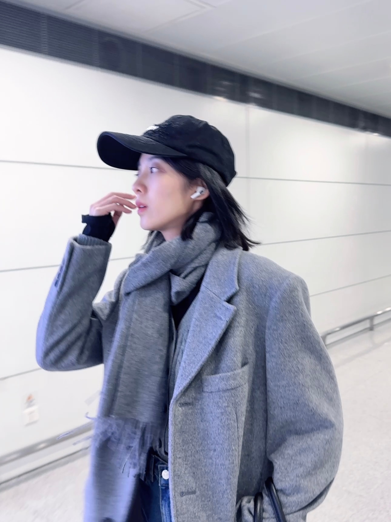 万鹏[超话] 在复制粘贴的时代，你是手写的诗[鲜花] ​​​