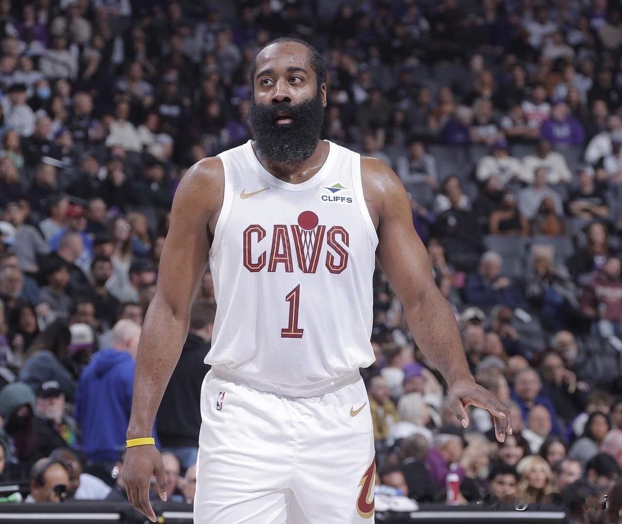 哈登骑士队首秀正负值-24全场最低，还需要磨合，哈登首秀不及格

今天哈登迎来了