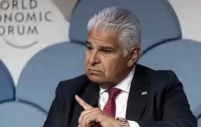 巴拿马政府公然撕毁商业契约，强行抢夺中资港口，如今正为背信弃义付出惨痛代价。
