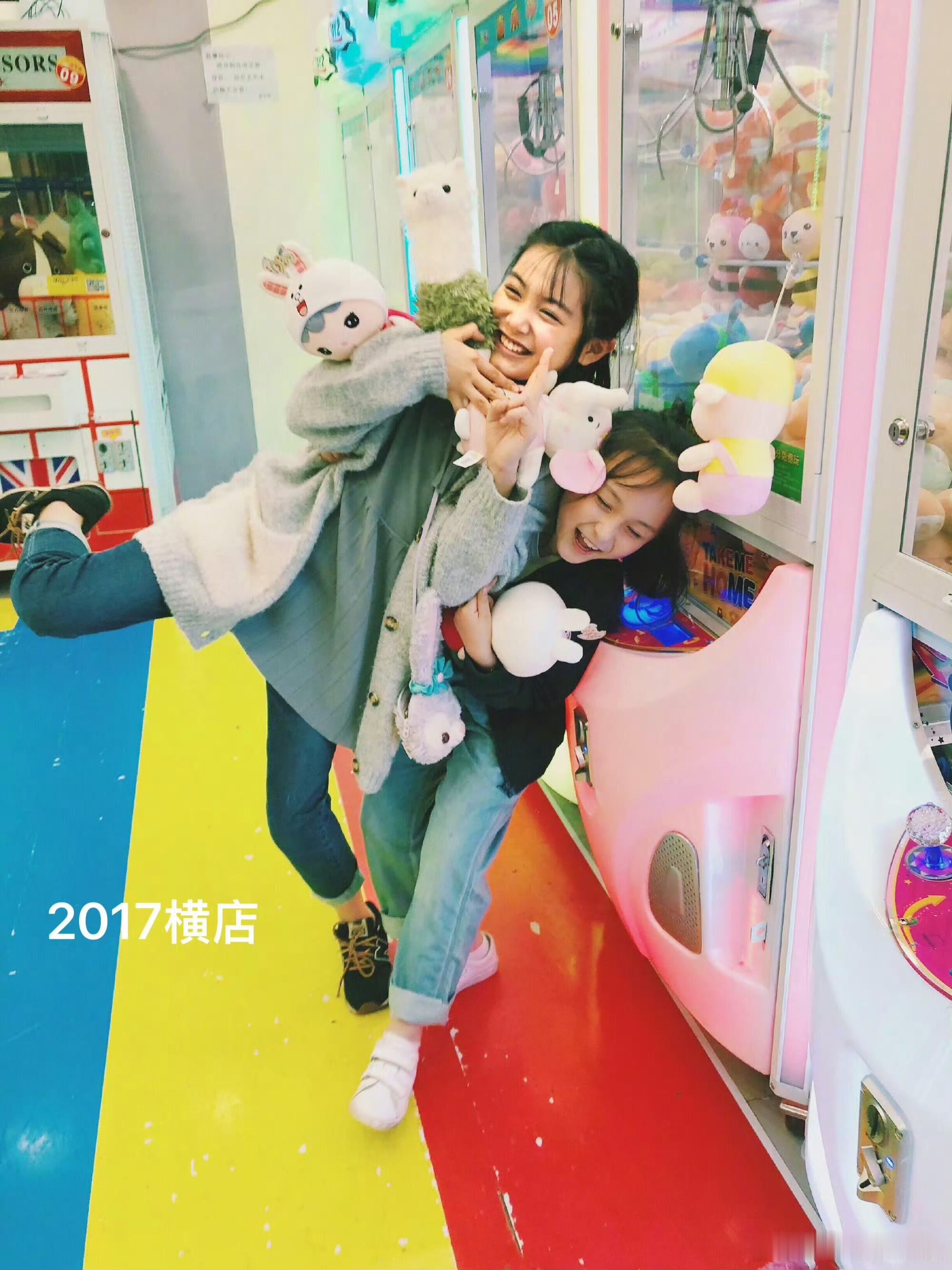 张籽沐刘楚恬首尔旅游 看着她们在首尔实时分享日常，就像在看自己的电子闺蜜！从奶娃