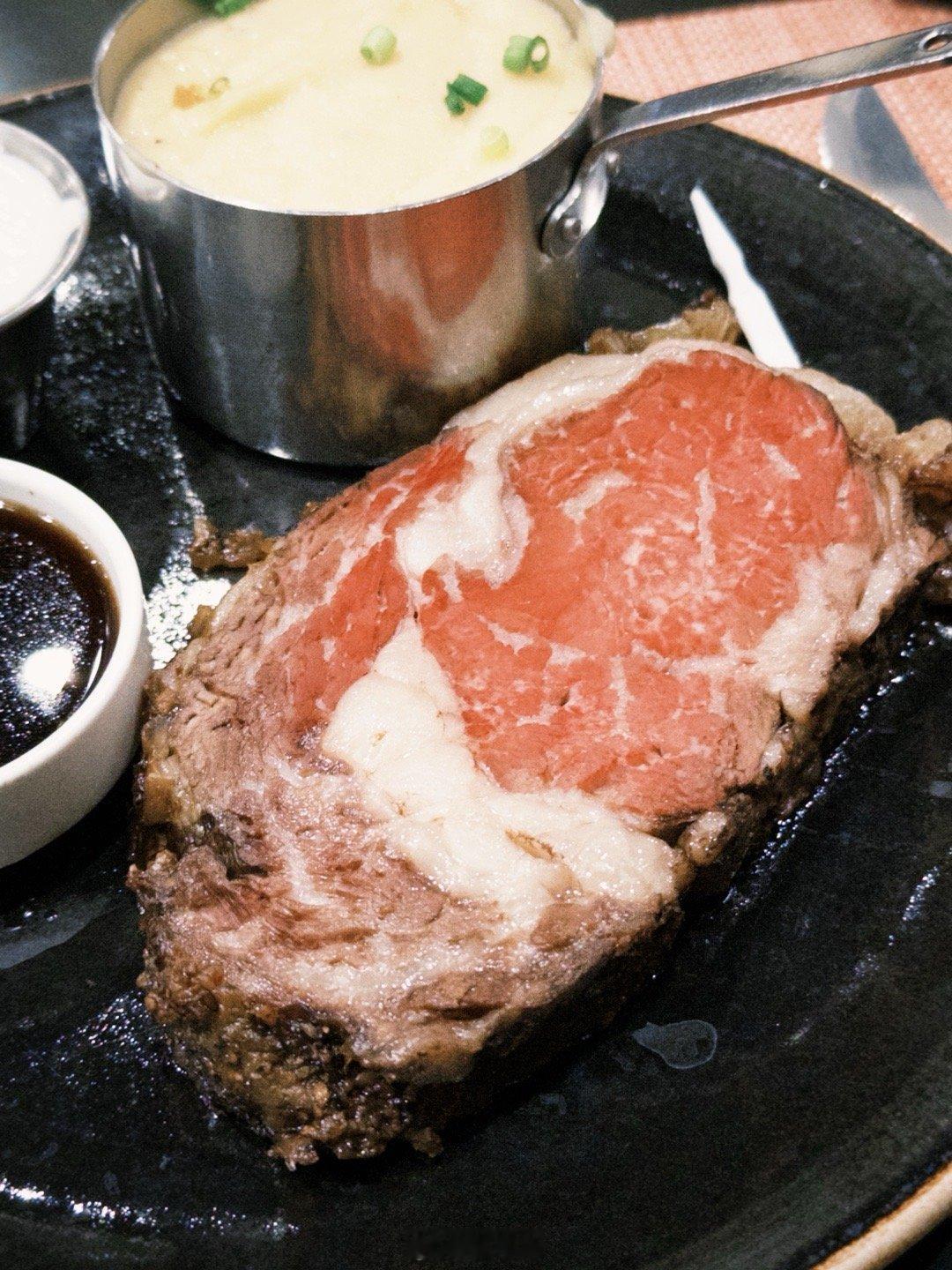 美国夜宵（当地时间 22:57），必须来一顿家乡菜“牛排”～🥩（图 1）[哇]