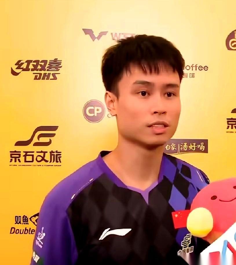 乒乓球选手周启豪击败张本智和后，赛后发言没走互相吹捧的过场，直接交了底：这次赢是