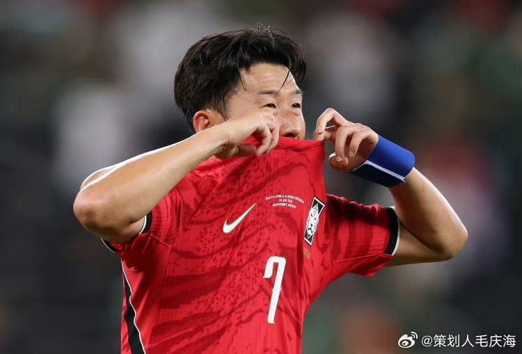 孙兴慜道歉韩国出局 孙兴慜发文向全体韩国国民和所有球迷们致以最诚挚的歉意！世界杯