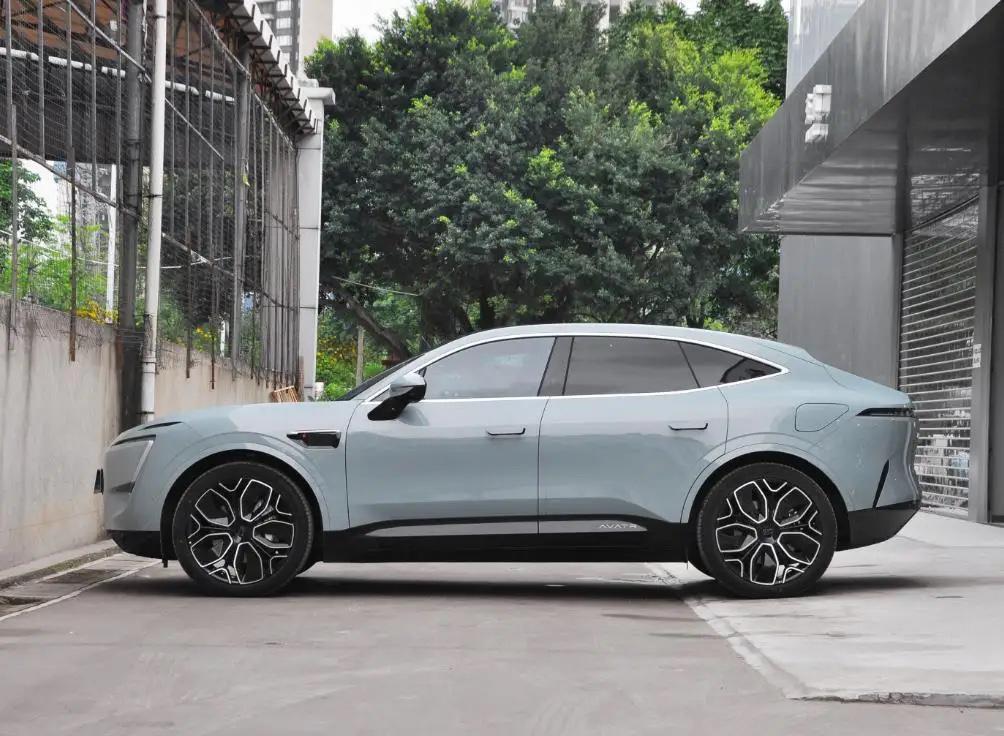 一个月卖2000-3000，这个成绩算及格吗？
阿维塔11，31.99万起，CH