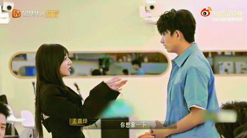 恋综一上来就演上短剧了心动双重奏 原本只是简单的互动惩罚，贺子雨快速投入状态，眼
