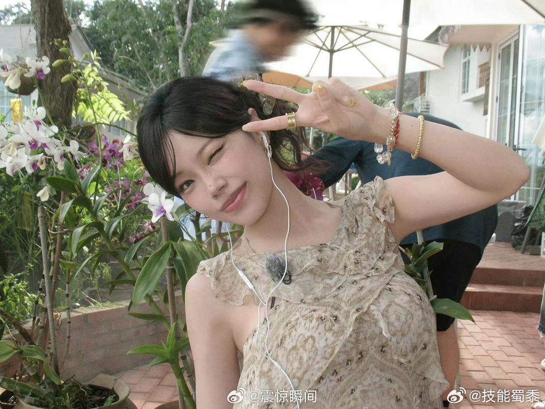 汪苏泷万妮达思念若是一首诗汪苏泷新专辑联名2双厨狂喜的合作来了，很难想象汪苏泷的