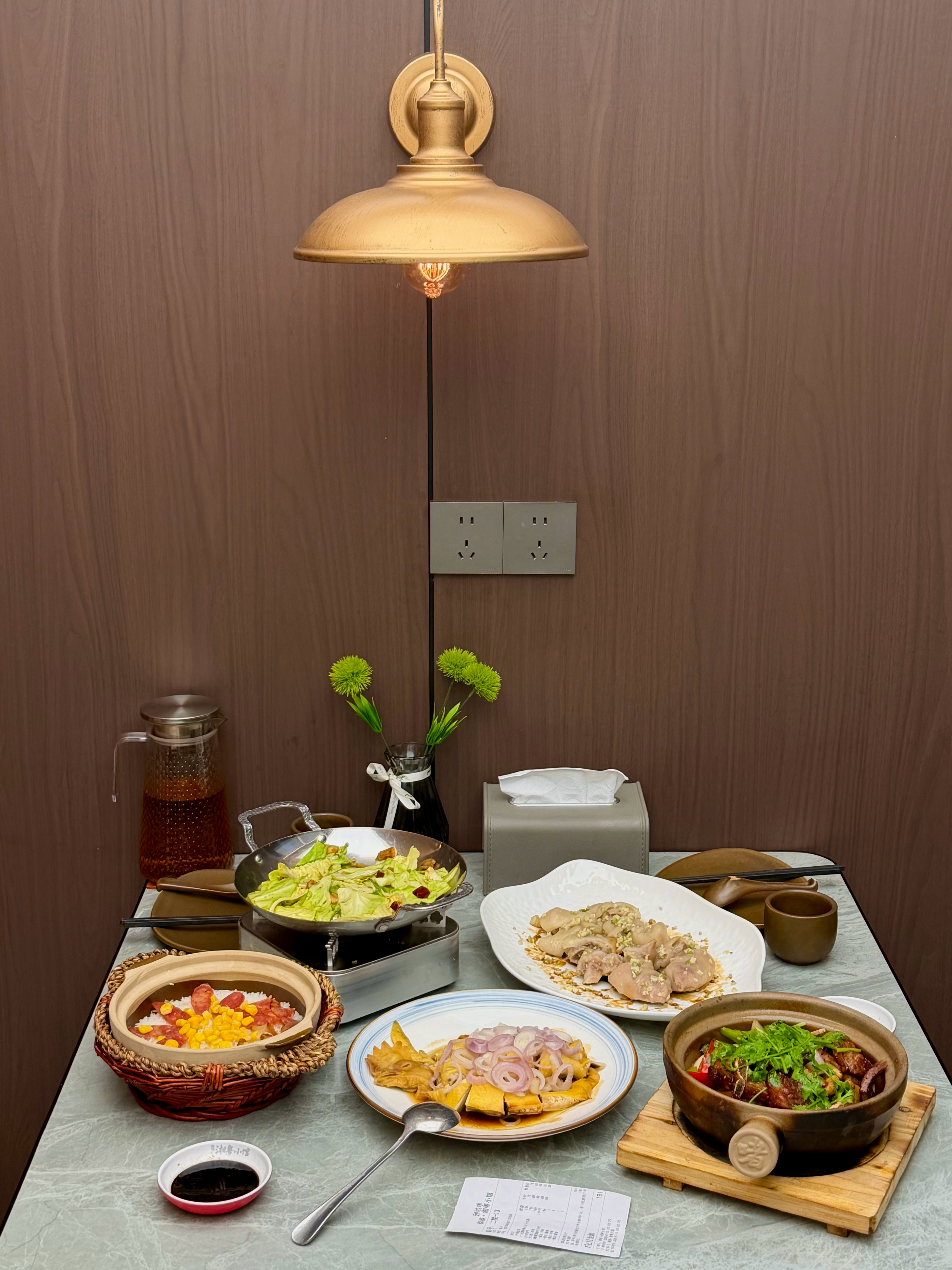 南京新街口新开的！！含泪干了三碗饭🍚  南京新街口新开的秦淮·湘粤小馆🥢 一