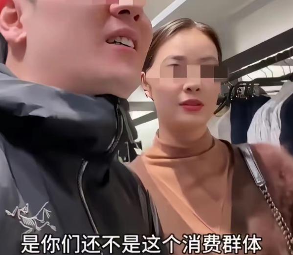 广东，一女子在家用“臭屁醋”炖猪蹄，不料她小火慢熬一个多小时后，竟有民警上门排查