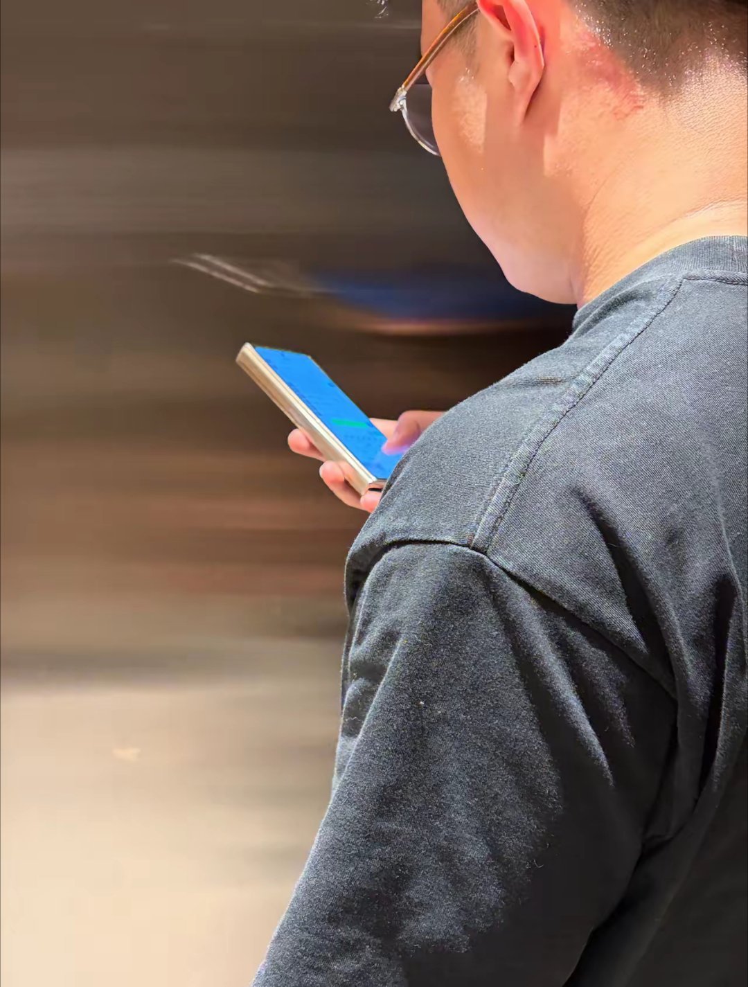 突然发现用折叠屏的人越来越多了而且下半年会更多