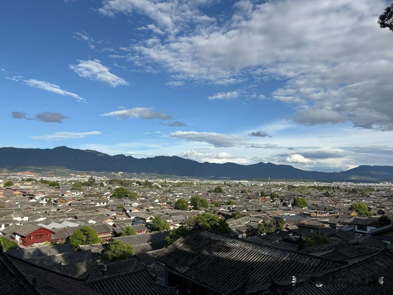 五一出行攻略

五一假期已经出来了，公司一共放四天的假，这次五一小长假，我们是准