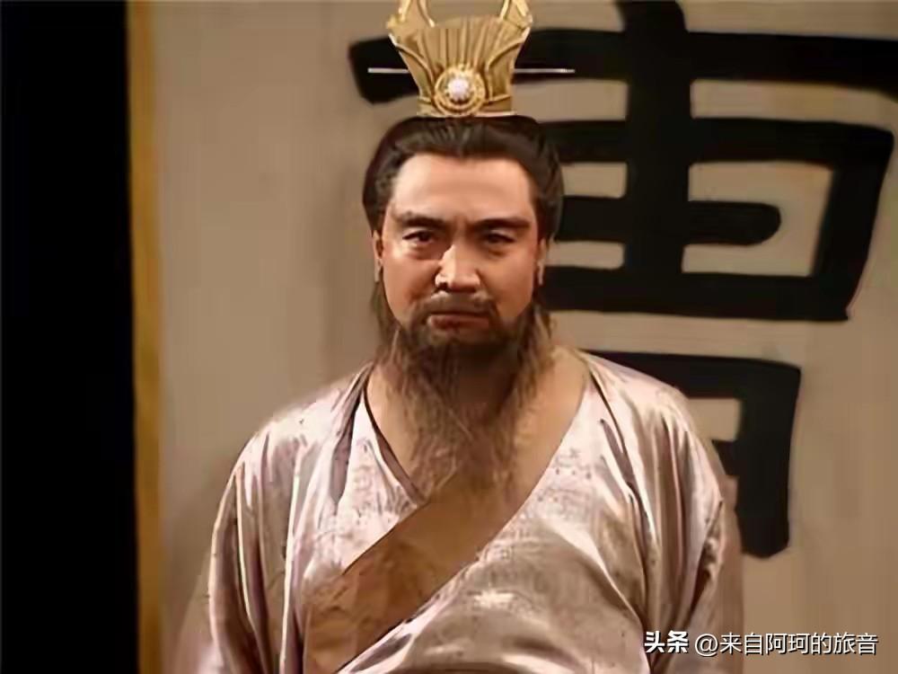 你千万别以为古代人人都配有字。那是身份的象征，跟现在人开什么车一个道理。朱元璋他