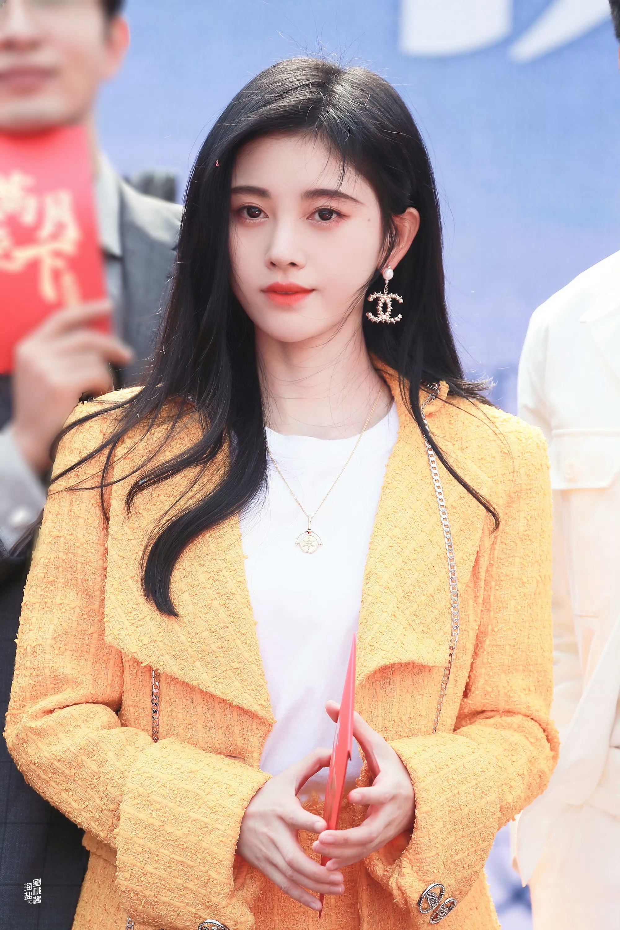 jjy鞠婧祎jjy鞠婧祎澹台台“你的星光 是秋天里的温柔坠落” “𝒀𝒐𝒖?