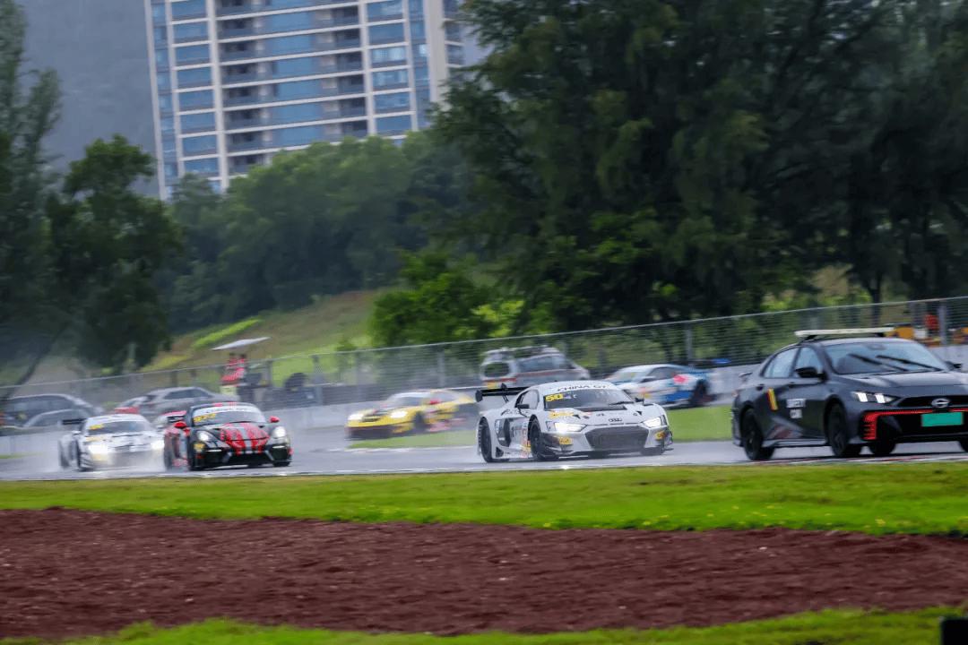 从8台到30台GT3赛车，China GT的扩容从来不是流量的泡沫
2024年珠
