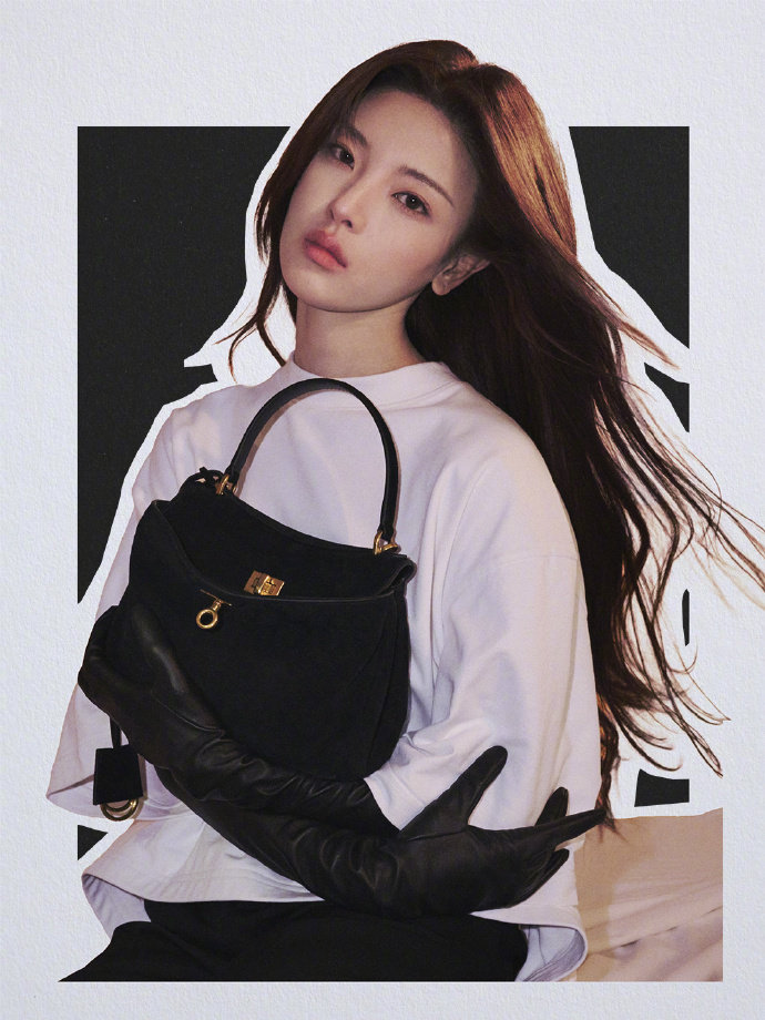 Balenciaga 全新“偶像典藏卡”广告大片，由品牌大使PP Krit，品牌