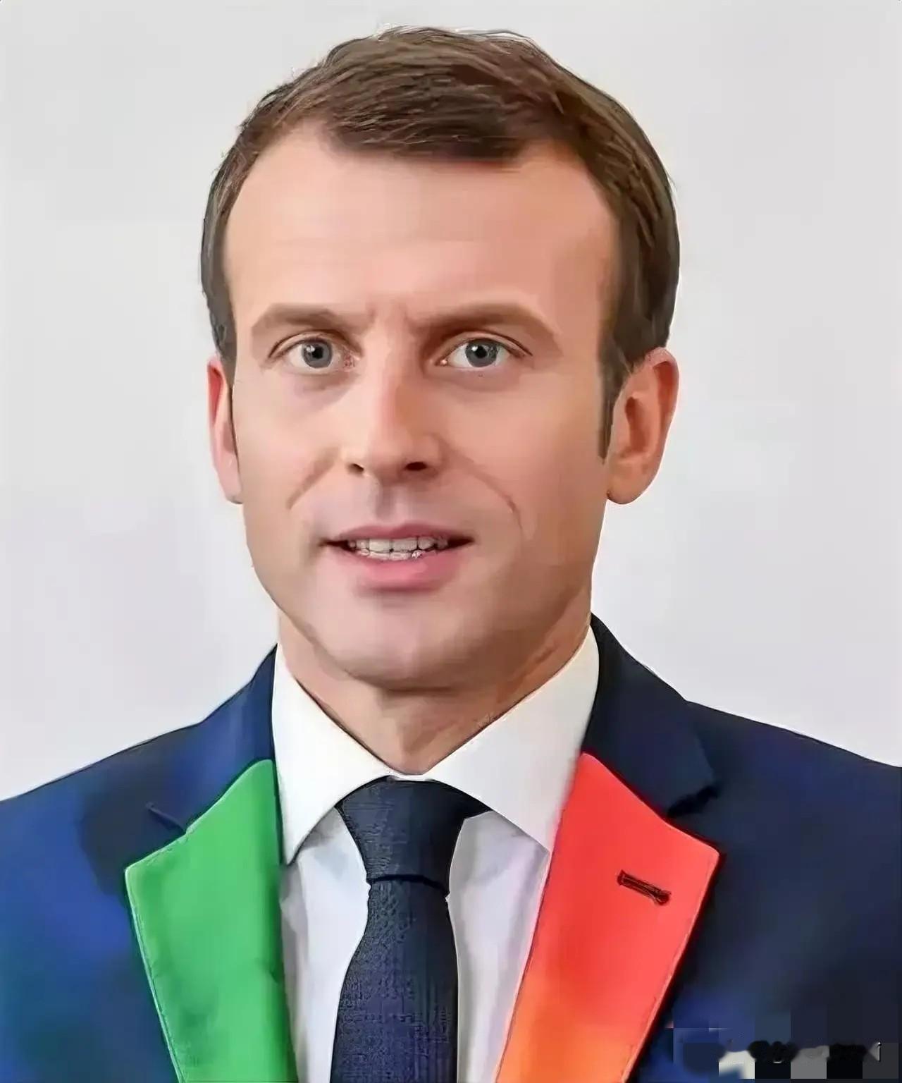 出头鸟来了！法国总统今天明确宣布：
1月28日，法国总统马克龙在巴黎会见到访的丹