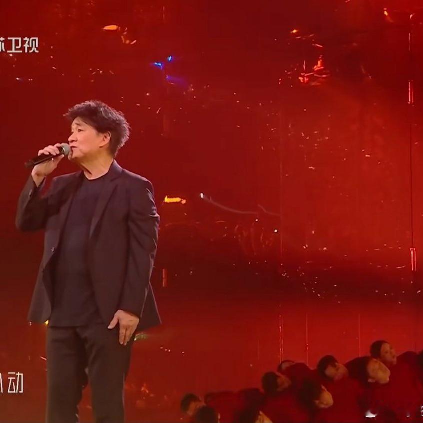 周华健修音响 周华健修音响！！不愧是实力派唱将！！果然江苏卫视跨年的音响得实力派