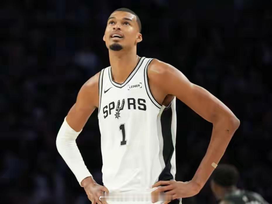 NBA季后赛：四强出三！时隔九年，他们4-2重返西决，挑战卫冕冠军马刺在NBA季