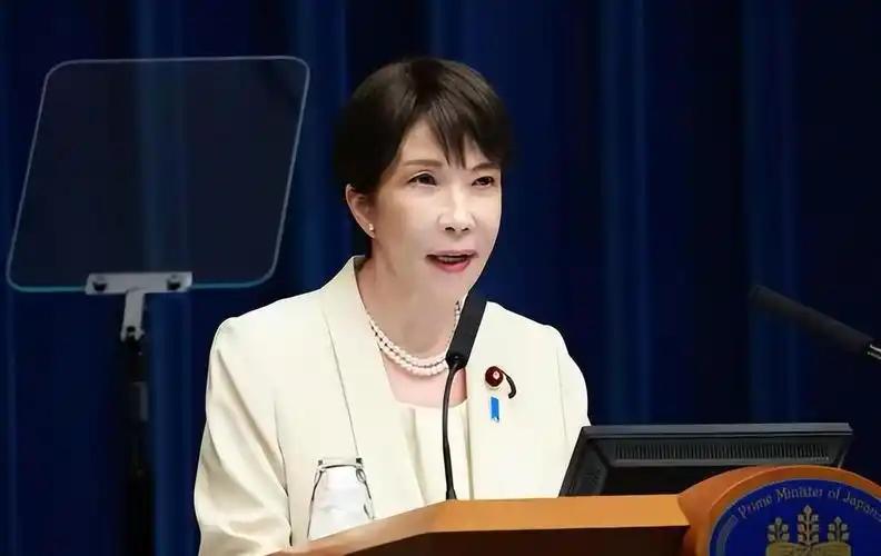 [微风]执政未满一年紧急启动内阁与高层改组，高市早苗提前布局明年总裁大选，三重政
