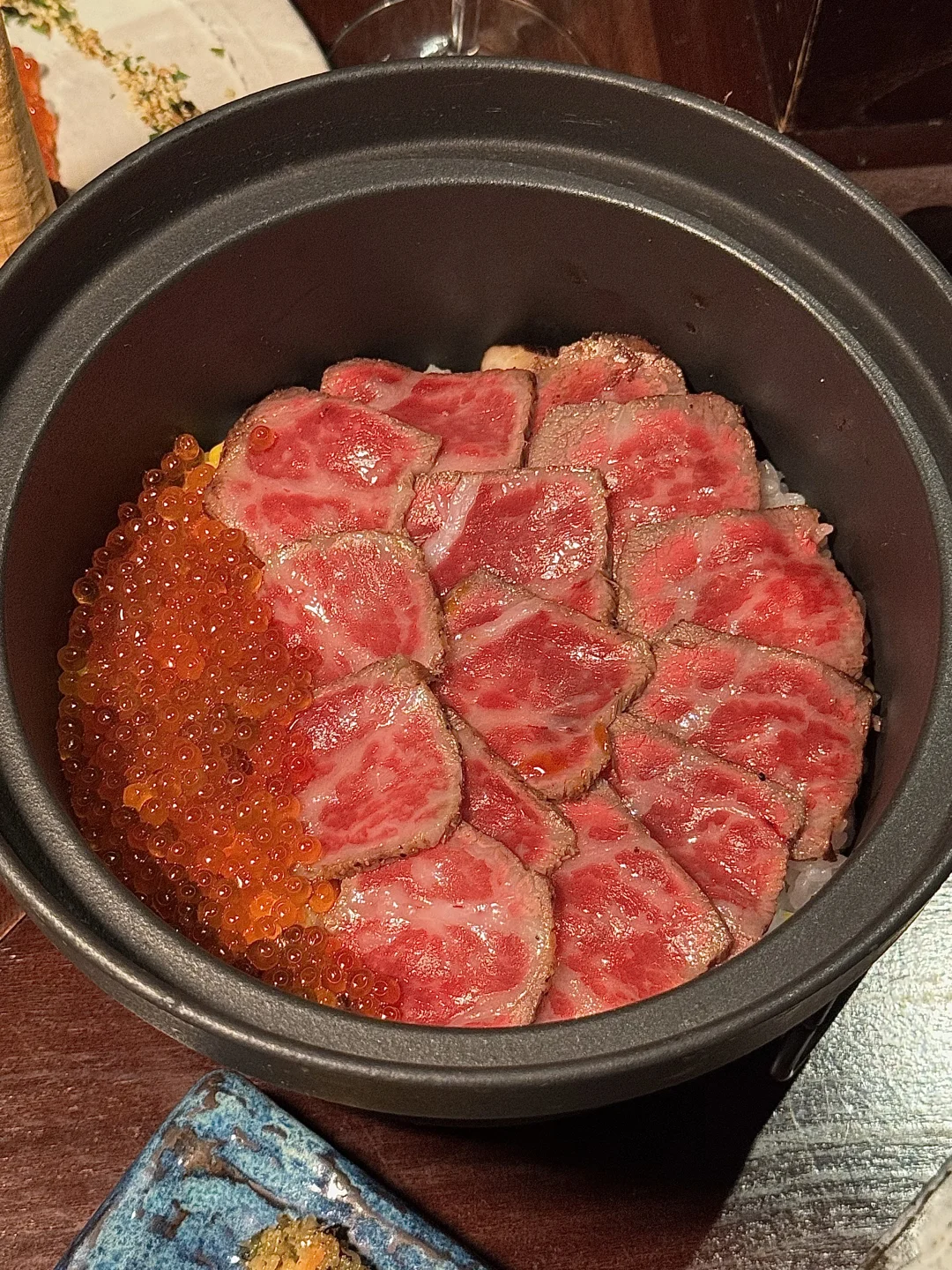 上海的！！吃到人生和牛釜饭了……！！