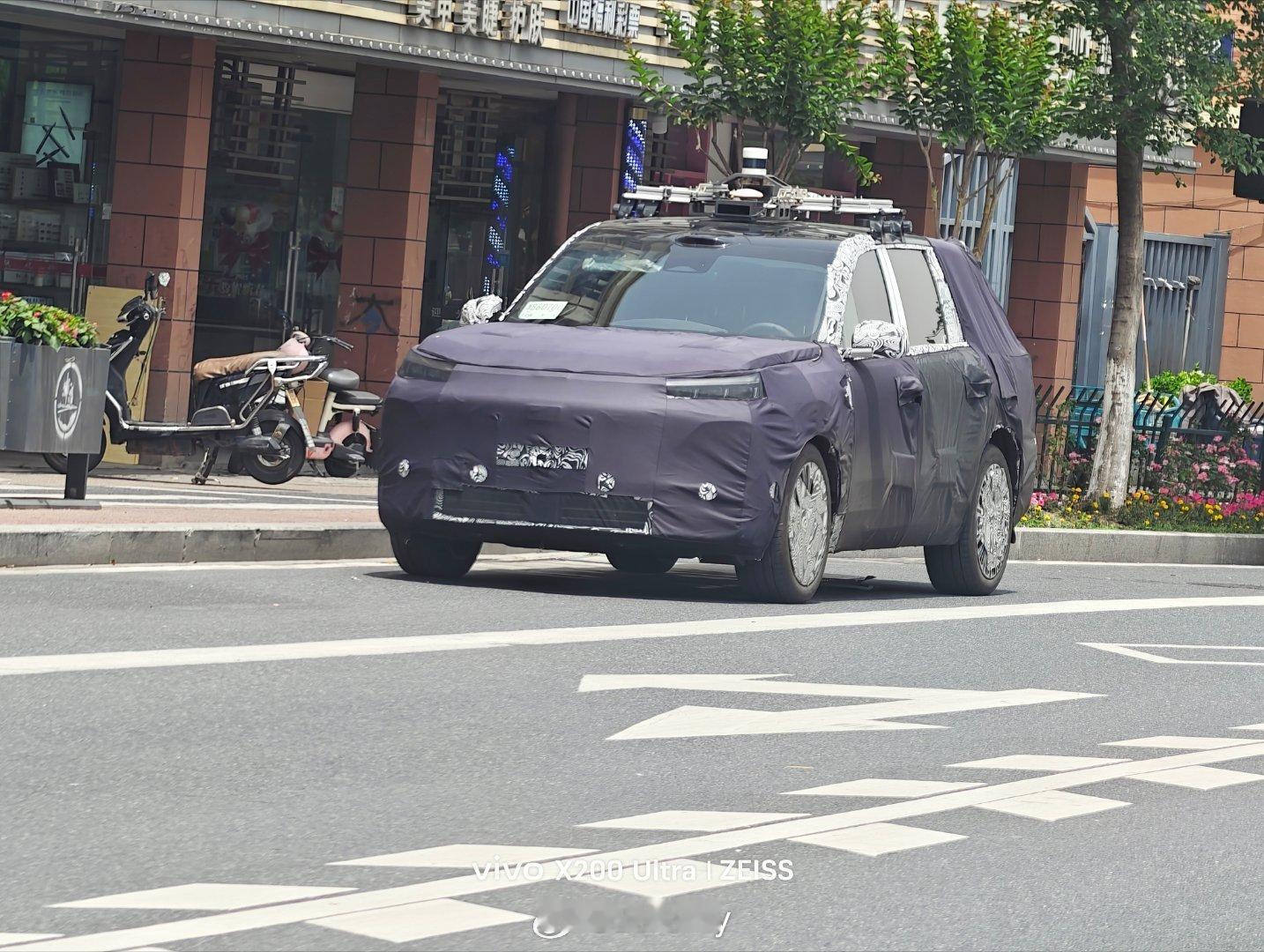无奖猜车，这是什么品牌的什么车？[doge]伪装测试车新能源汽车 ​​​