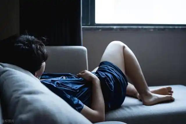 “悲剧还是发生了！”4 月 27 日重庆曝出揪心一幕：一名 17 岁男生私处突发