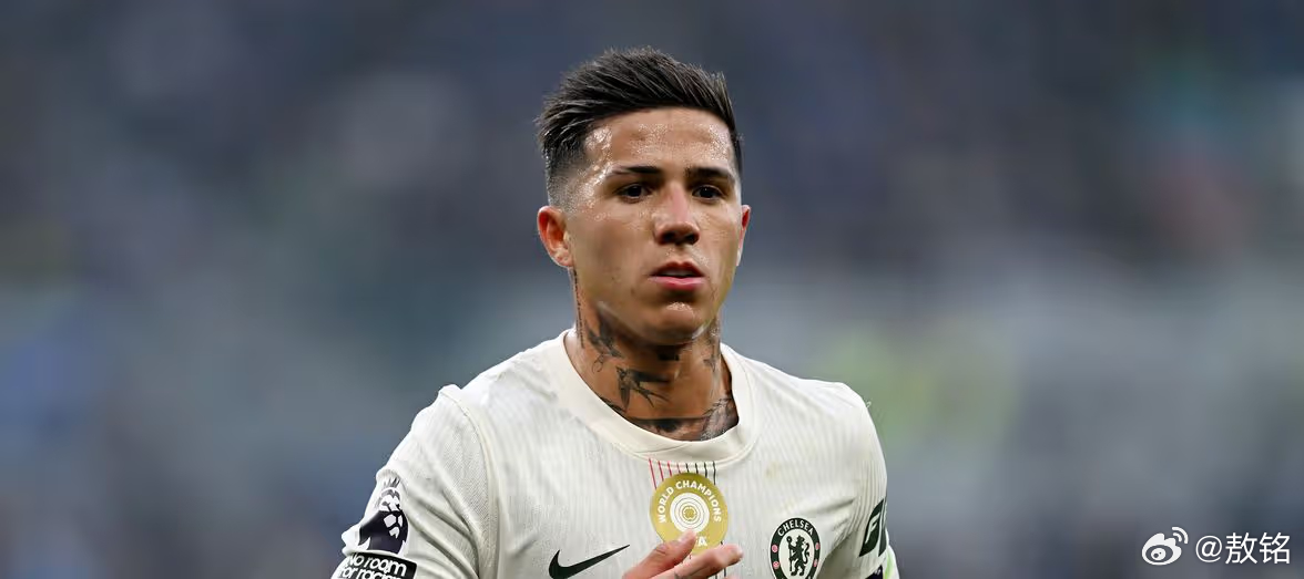 切尔西 切尔西4连败了，欧冠出局，联赛排名滑落到第6位。国际比赛日回来后先踢足总