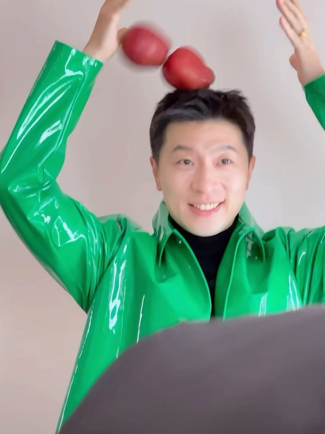 的确是那种会被耀祖妈痛骂绿茶的 