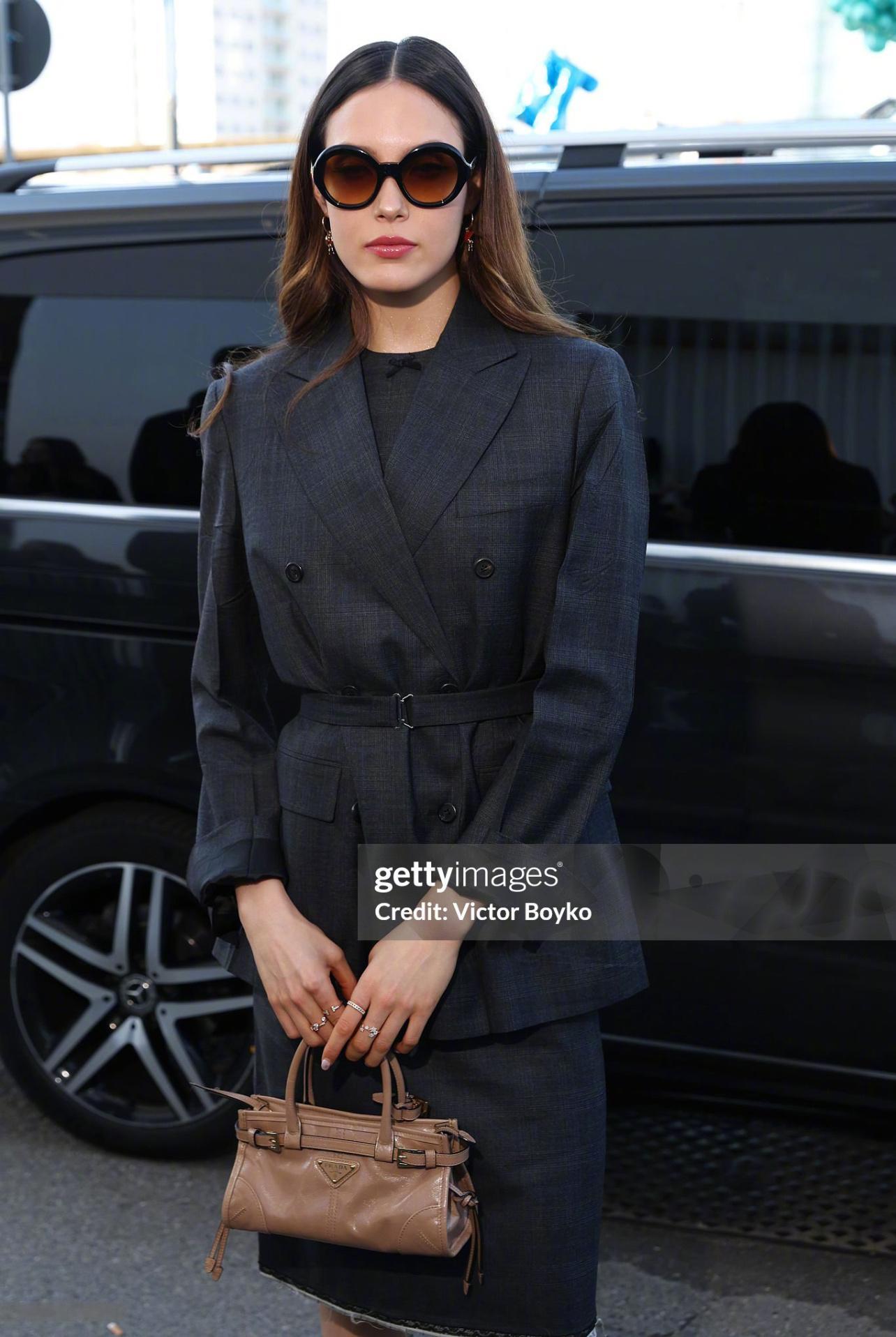 谷爱凌 今日 Prada大秀 G社生图，赛场内外都精彩！真普拉达女王气场。米兰时