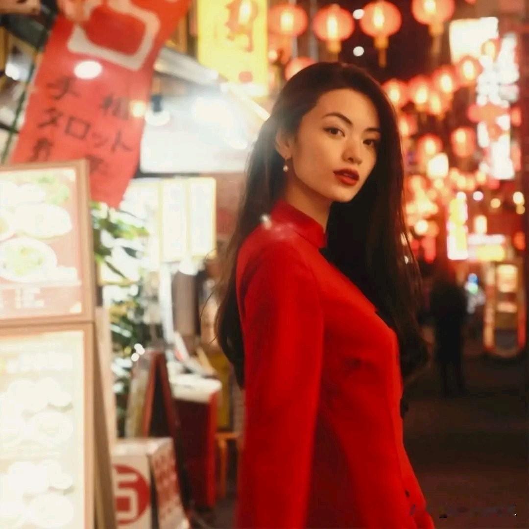 林志玲嫁黑泽
吴建豪娶绘美
大家有没有发现一个问题，那就是感觉湾湾明星有时候挺喜