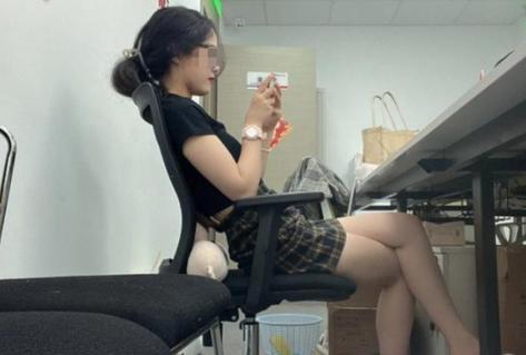 “这哪里是正常上班，分明是想无偿消耗员工！” 西安一名 24 岁女子远程入职上海