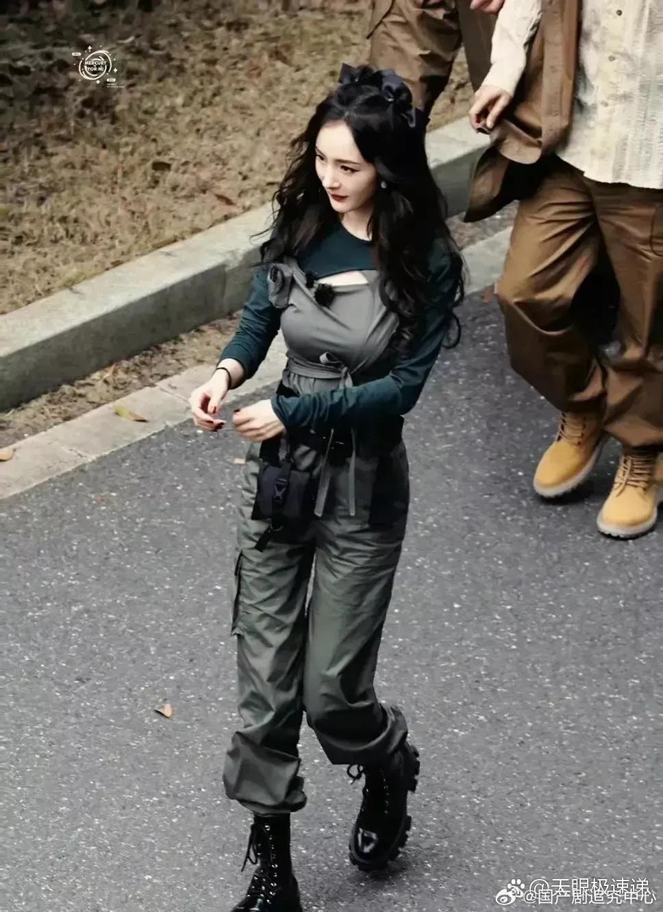 女神杨幂，说她25有人信 