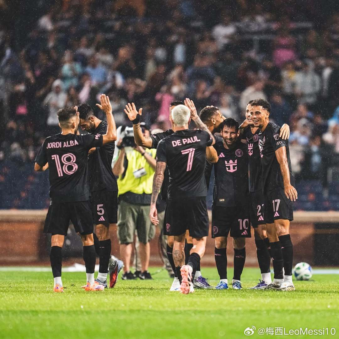 全队发挥出色！3分到手…我们继续前进！Gran partido de todo 