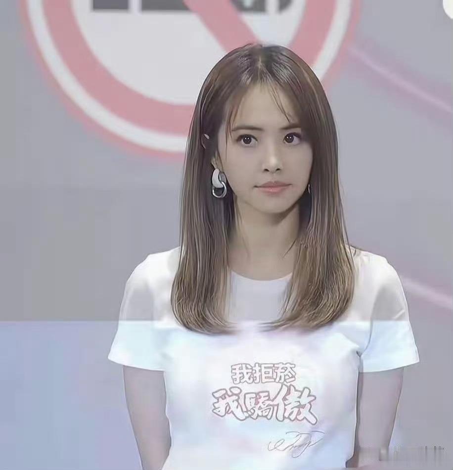 19岁的蔡依林 
