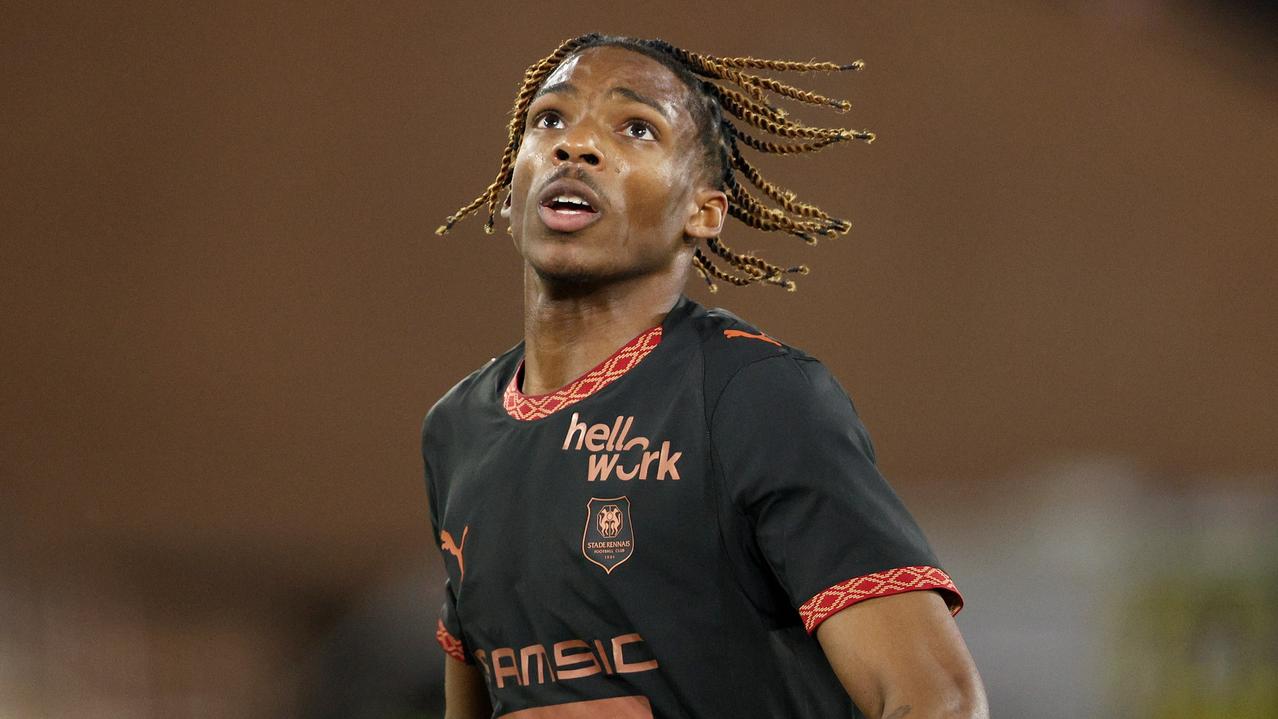 据ESPN援引消息人士透露，利物浦已与雷恩就后卫热雷米·雅凯达成今夏转会的预协议