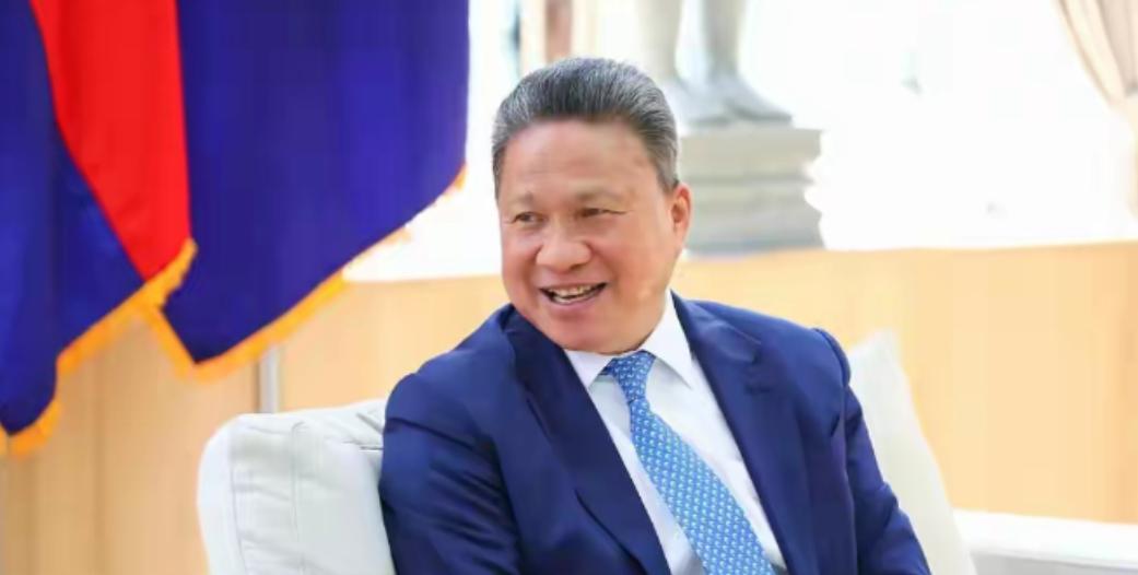 拿完援助就抛弃我们？2000 万援助一到手，柬埔寨副首相孙占托就直言不讳地表示，